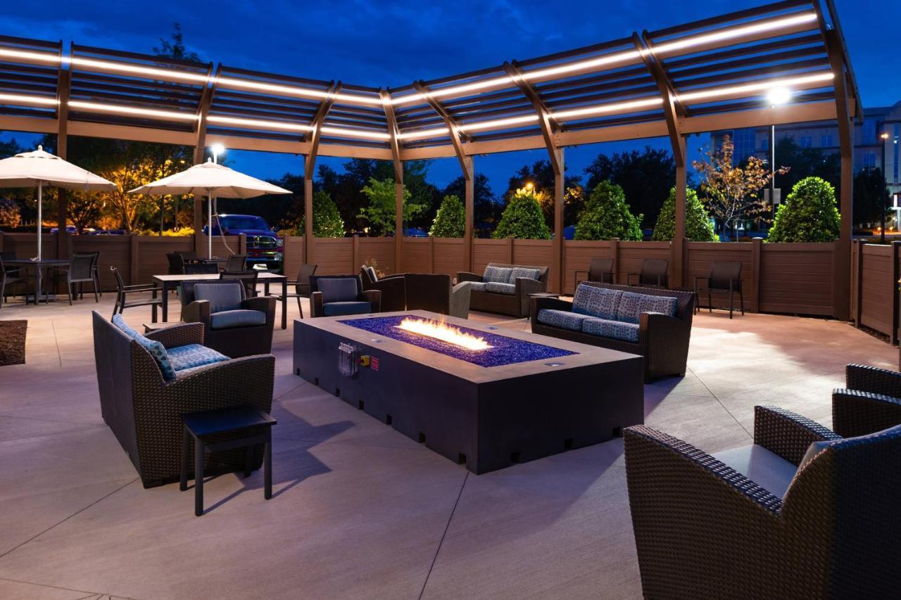 Residence Inn By Marriott Charlotte Northlake Exterior foto